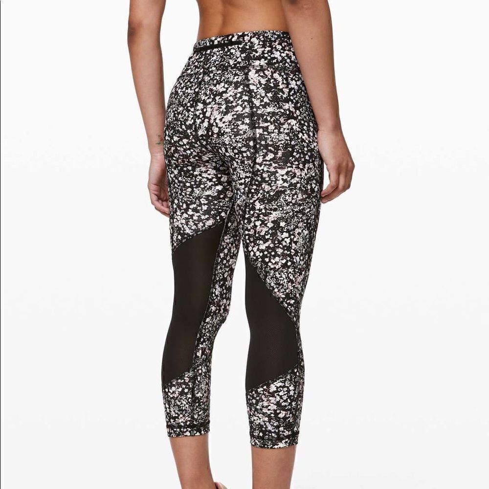 Lululemon Pace Rival Crop  
